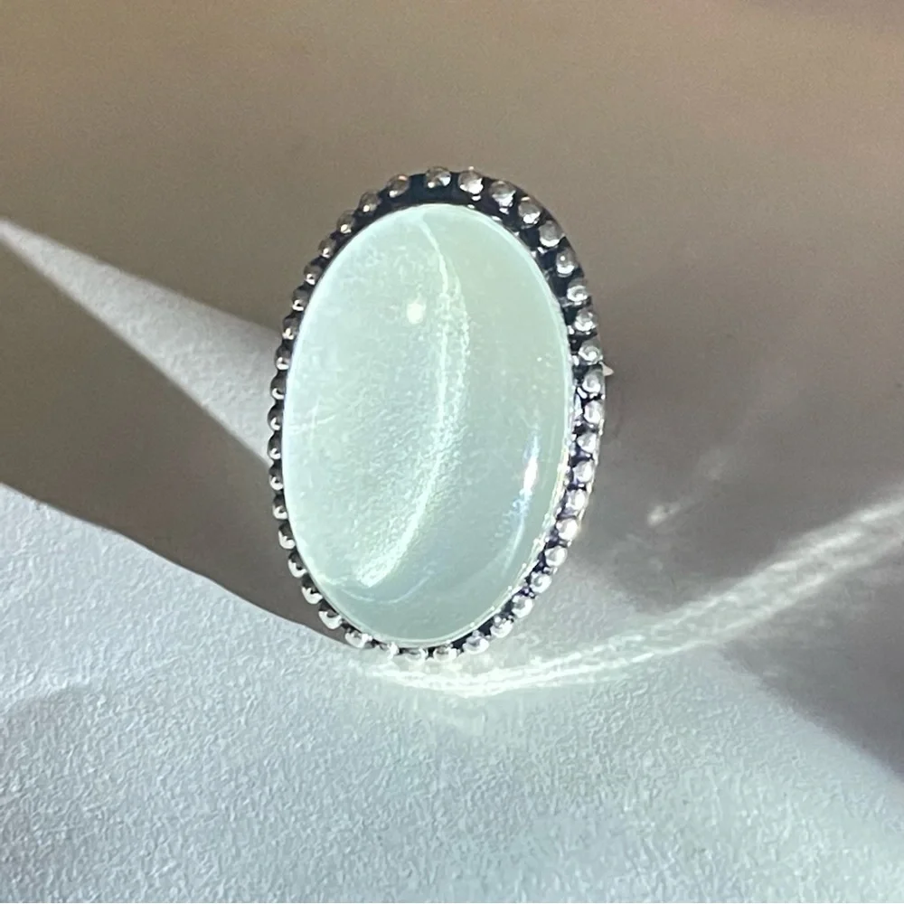 New Artisan Rare Natural Moonstone 925 Sterling Silver Oval Beaded Bezel Ring